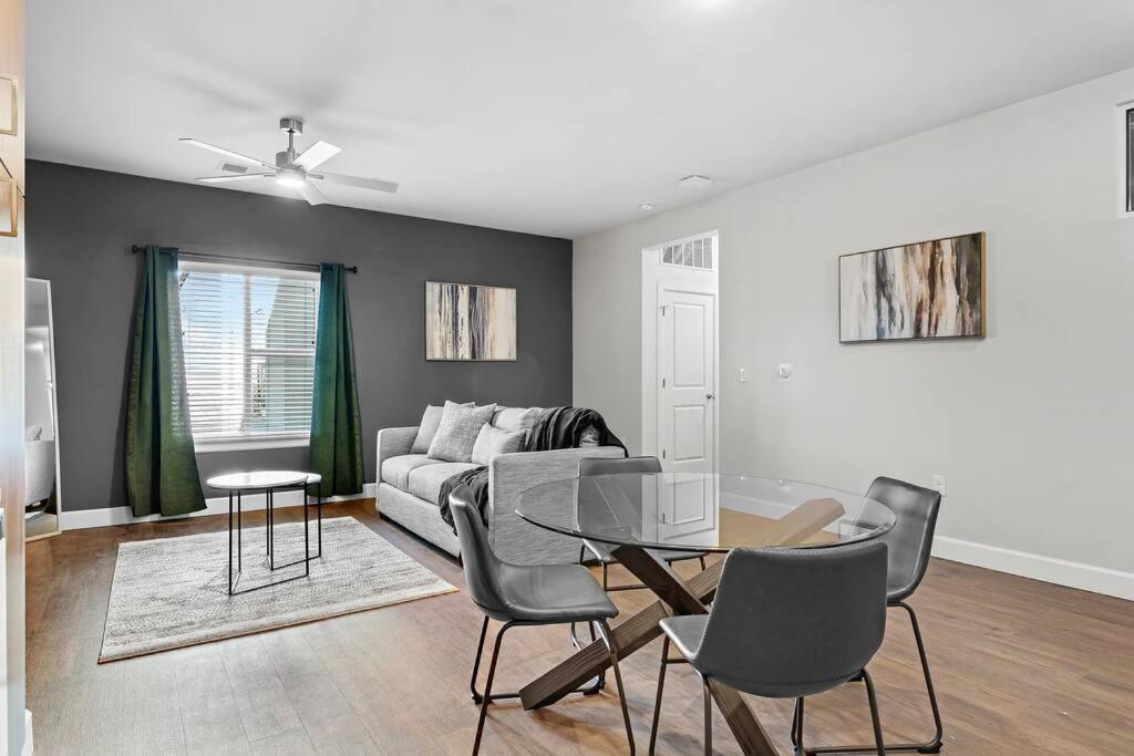 נאשוויל The Platinum Suite Penthouse The Gulch מראה חיצוני תמונה